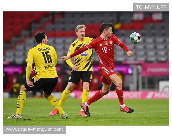 拜仁3-1力克多特蒙德国家德比，凯恩梅开二度穆西亚拉锁定胜局。